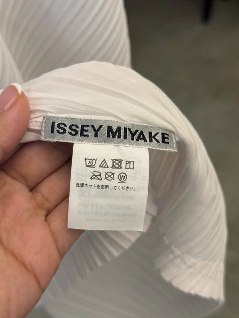 Issey Miyake Issey Miyake Pleated White Jacket FO699 - dmc Size US M / EU 48-50 / 2 - 5 Thumbnail