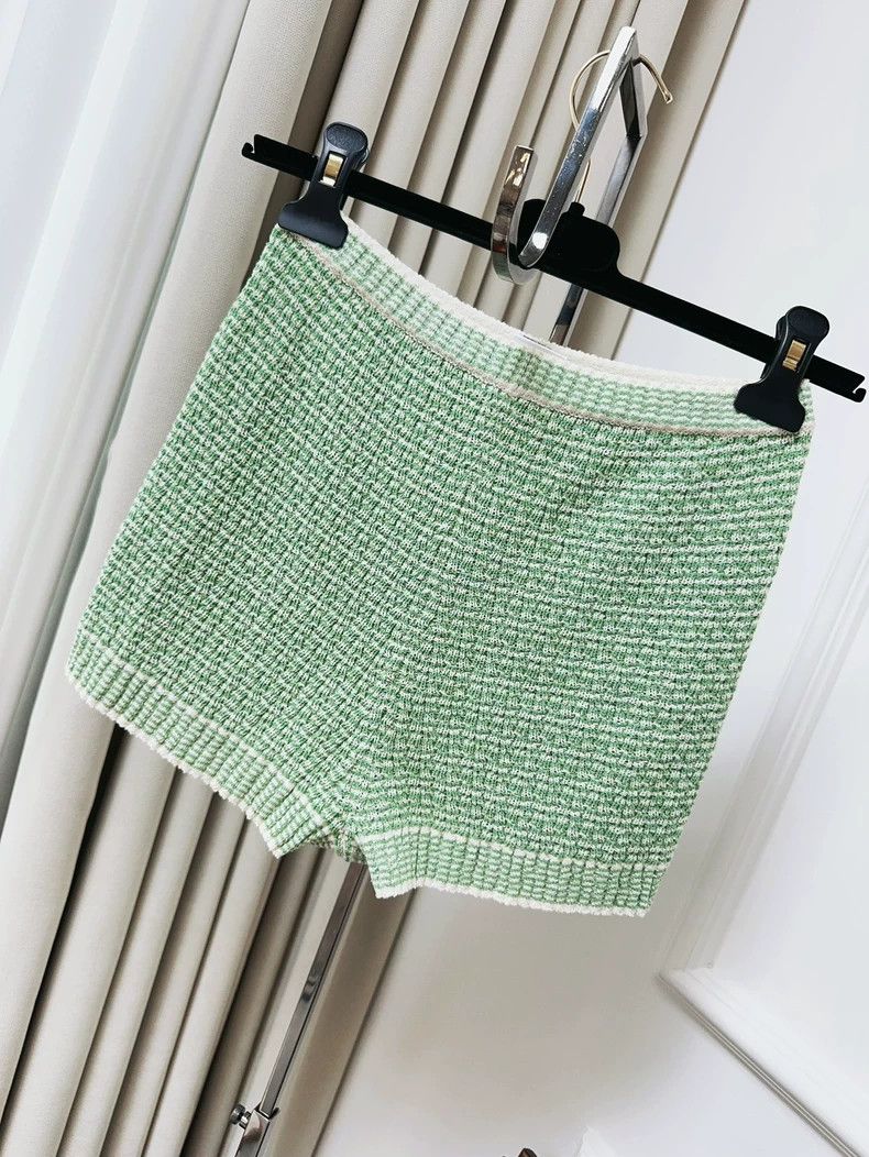 Chanel Chanel Green White Stripe Knit Shorts- dmc Size US 30 / EU 46 - 2 Thumbnail