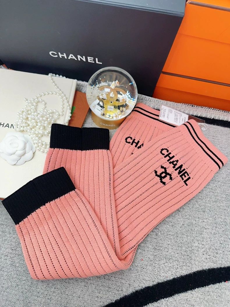 Chanel Chanel 24C Pink Striped Leg Warmers- dmc Size ONE SIZE - 5 Thumbnail