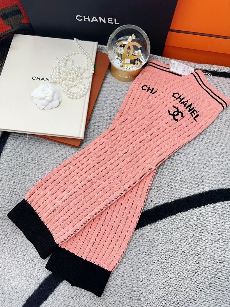 Chanel Chanel 24C Pink Striped Leg Warmers- dmc Size ONE SIZE - 4 Thumbnail