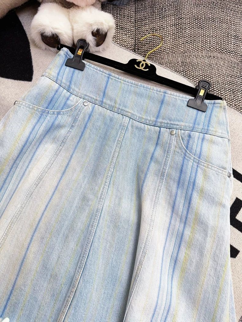 Chanel Chanel Denim Striped Short Skirt- dmc Size US 30 / EU 46 - 9 Thumbnail