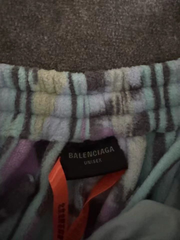 Balenciaga Balenciaga 24F Fall Fleece Sweatpants- dmc Size US 30 / EU 46 - 3 Thumbnail