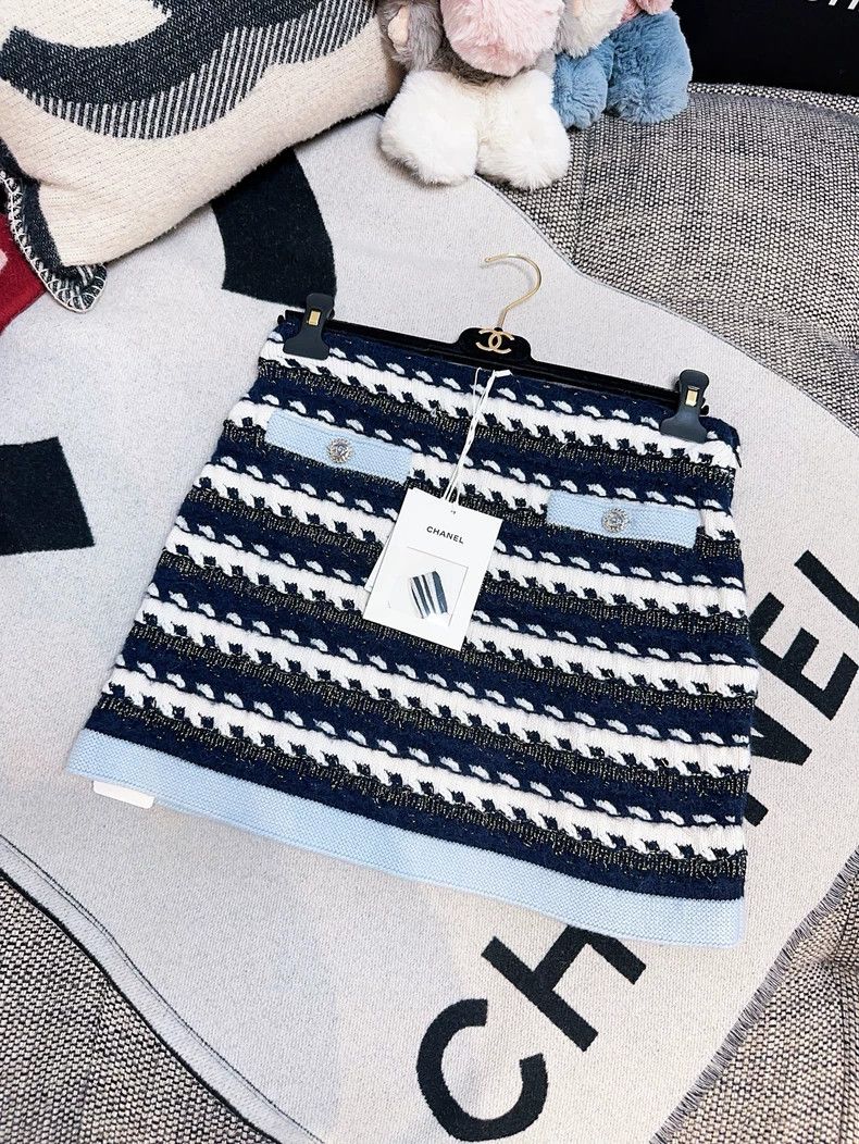 Chanel CHANEL Blue White Stripe Knit Skirt- dmc Size US 30 / EU 46 - 9 Thumbnail
