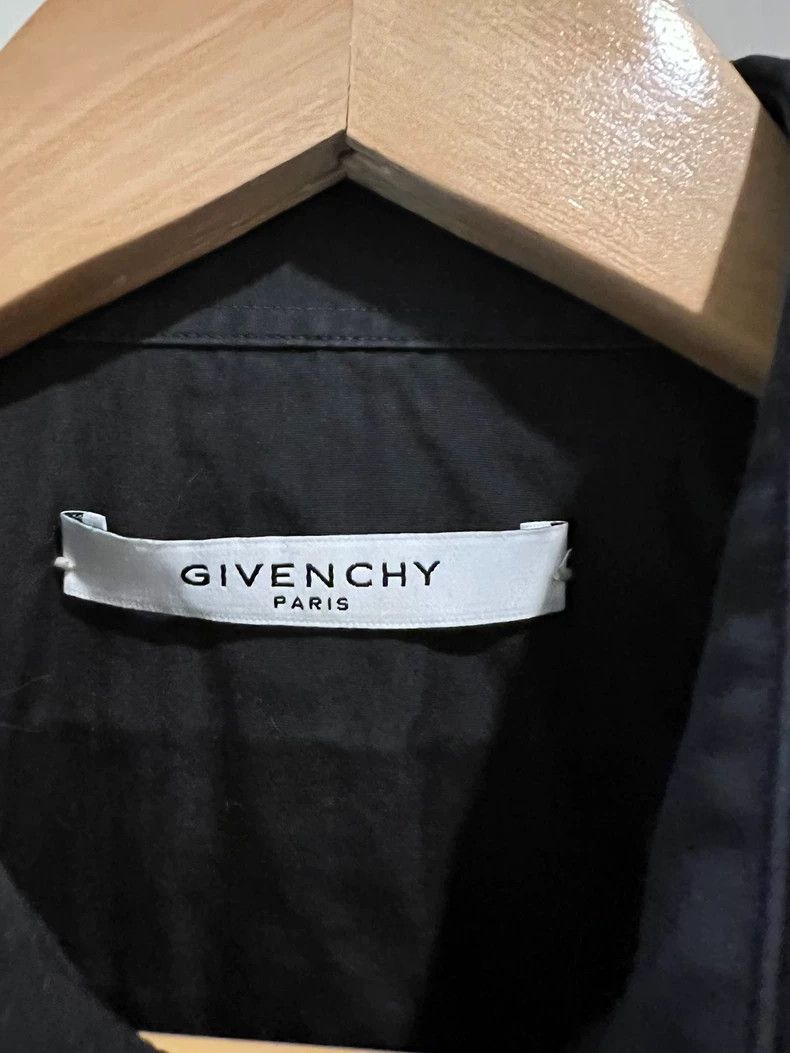 Givenchy Givenchy Black Shirt with Star Collar - dmc Size US M / EU 48-50 / 2 - 2 Thumbnail