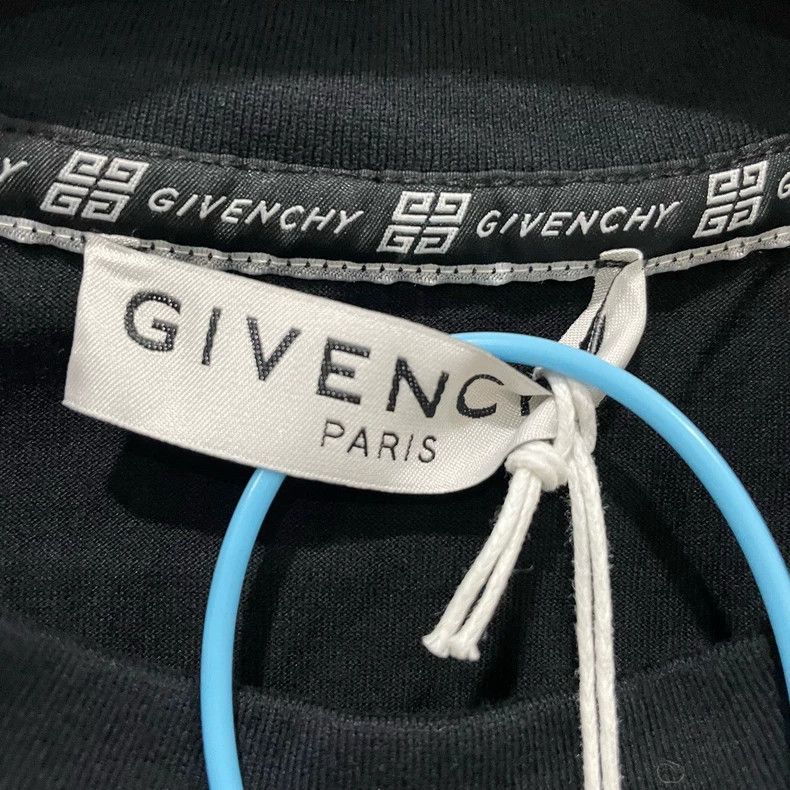 Givenchy Givenchy Distressed Letter Short Sleeve T-shirt - dmc Size US M / EU 48-50 / 2 - 4 Thumbnail