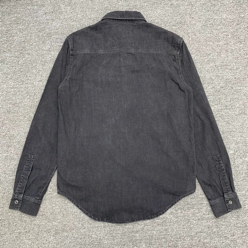 Givenchy Givenchy Distressed Logo Denim Shirt Jacket - dmc Size US S / EU 44-46 / 1 - 2 Thumbnail