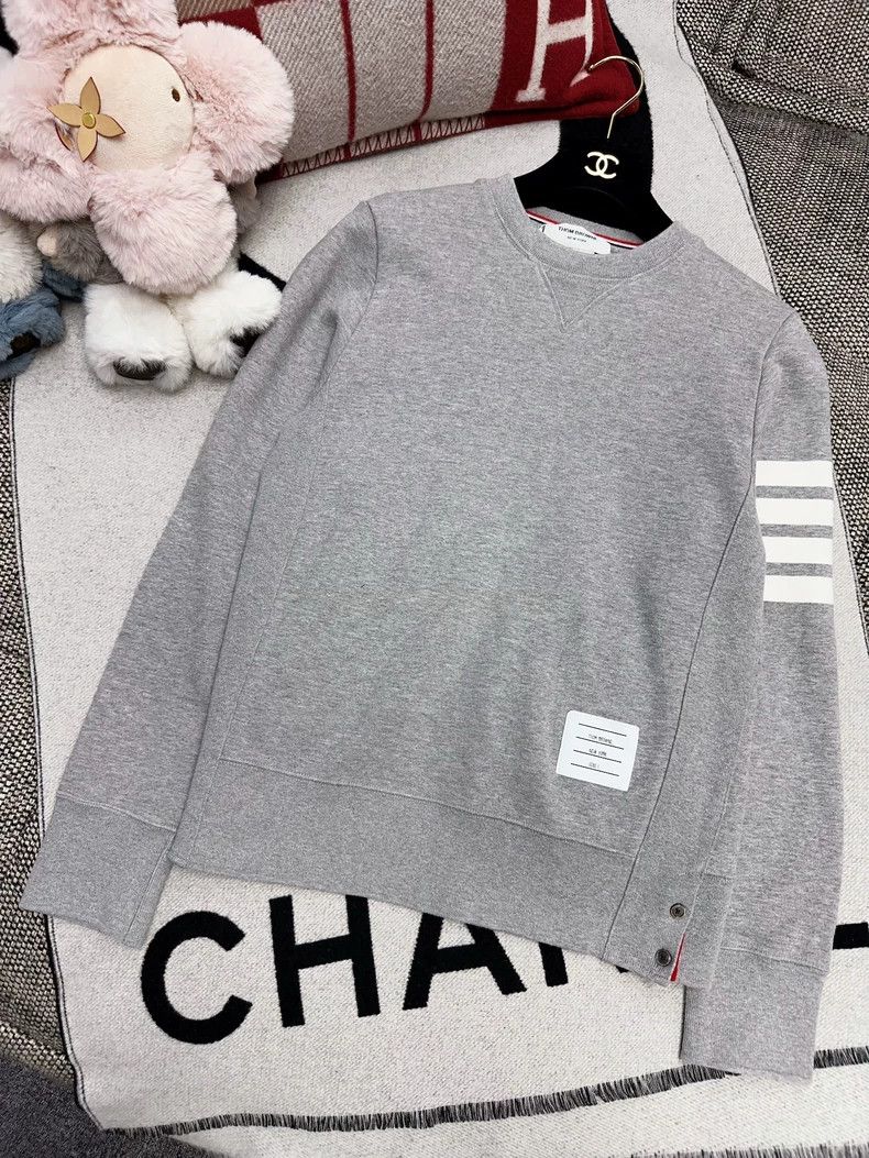 Thom Browne Thom Browne TB Gray Crewneck Sweatshirt - dmc Size US M / EU 48-50 / 2 - 2 Thumbnail