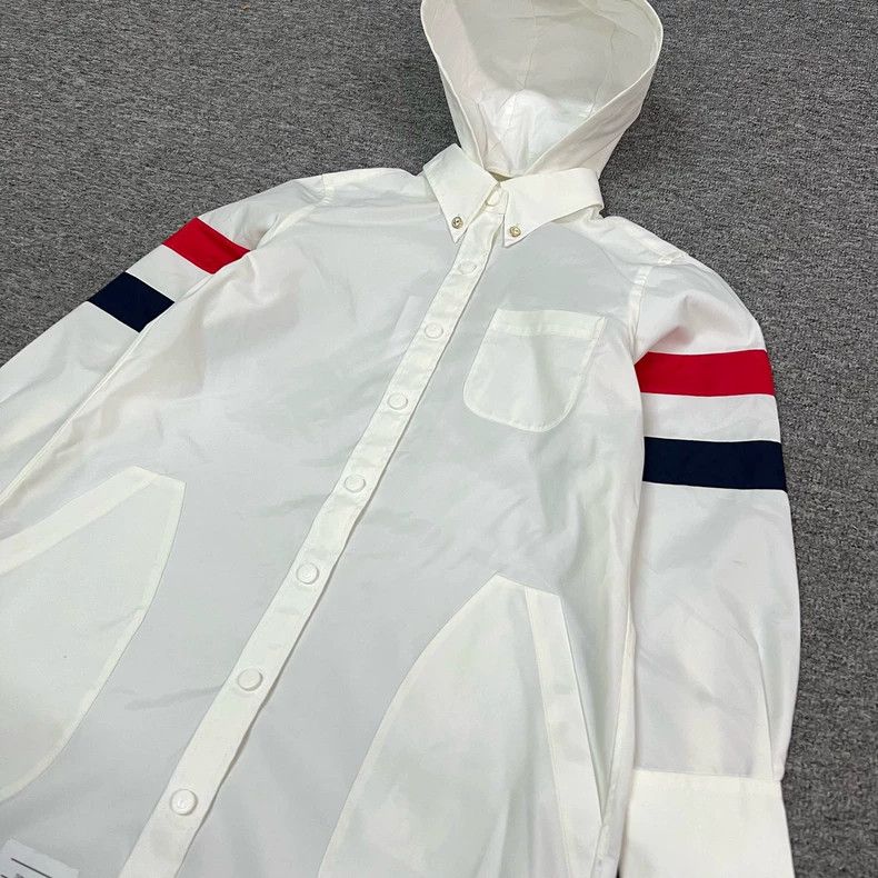 Thom Browne Thom Browne White Nylon Raincoat - dmc Size US M / EU 48-50 / 2 - 4 Thumbnail