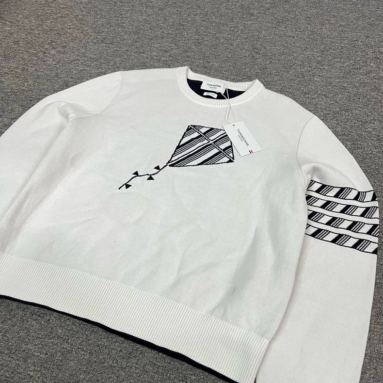 Thom Browne Thom Browne White Knit Sweatshirt with Logo - dmc Size US XXL / EU 58 / 5 - 4 Thumbnail