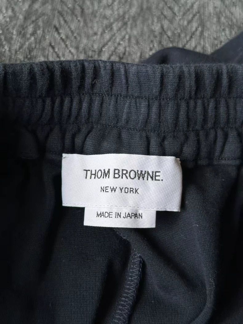 Thom Browne Thom Browne Side Stripe Shorts - dmc Size US 28 / EU 44 - 3 Thumbnail