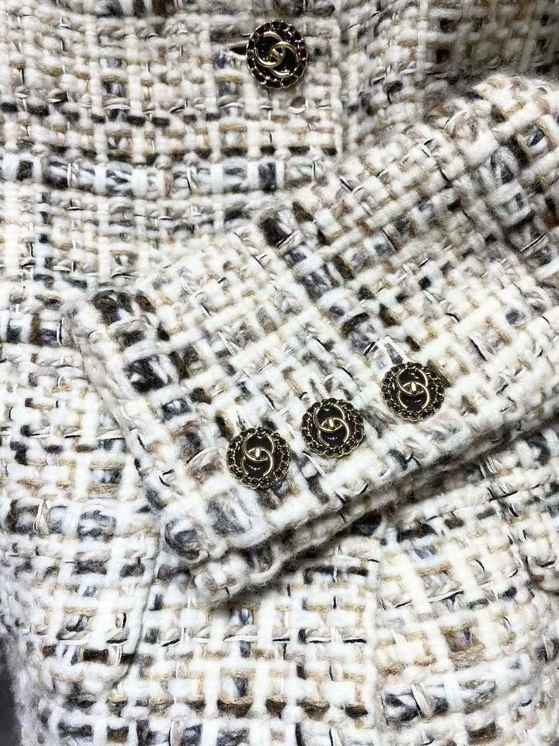 Chanel Chanel White Tweed Forest Series Jacket - dmc Size US M / EU 48-50 / 2 - 5 Thumbnail