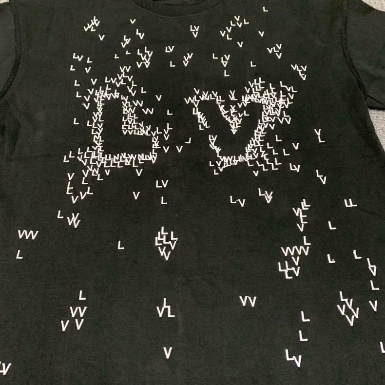 Louis Vuitton LV Black Airplane Print Short Sleeve T-shirt - dmc Size US L / EU 52-54 / 3 - 3 Thumbnail