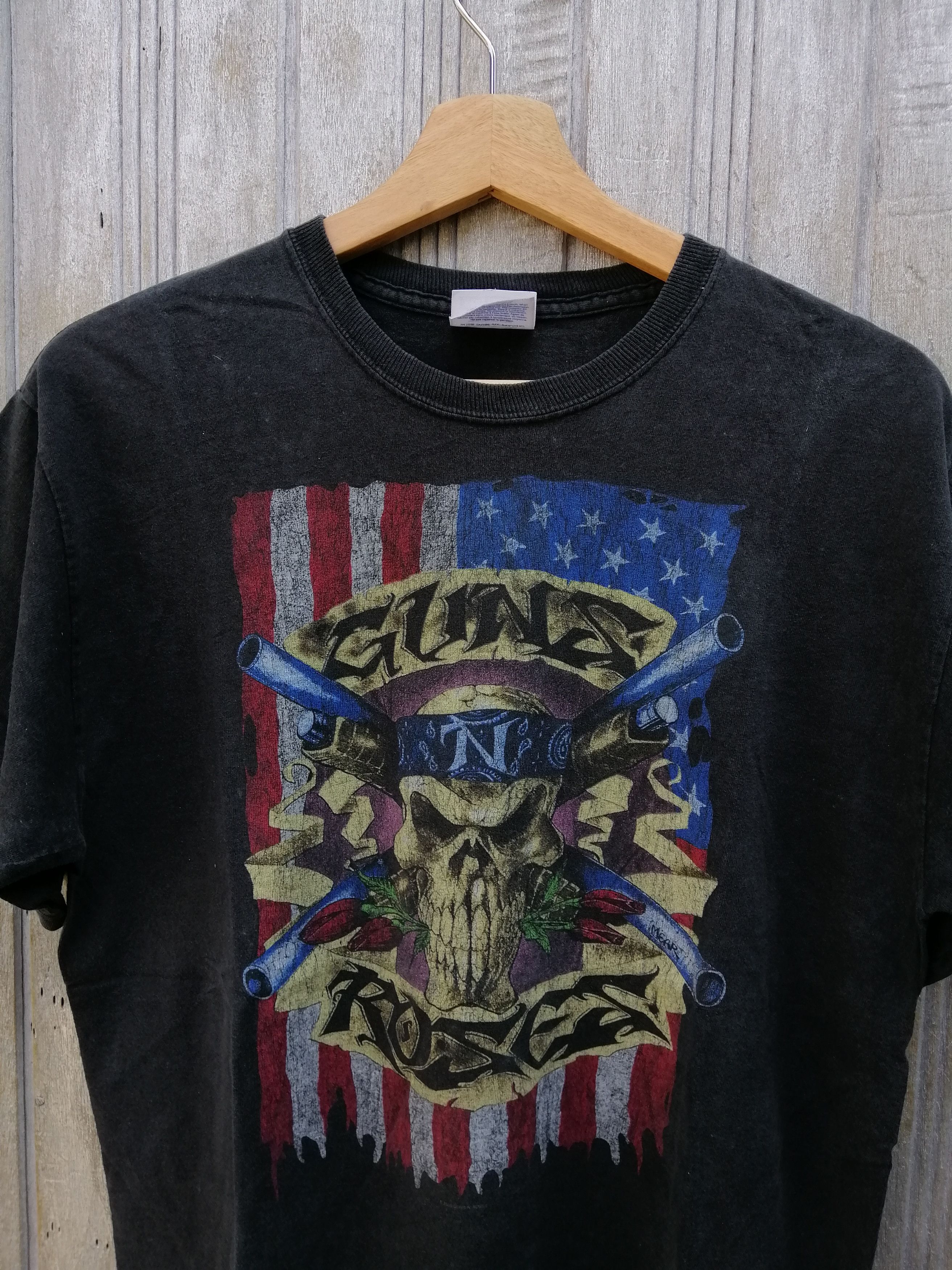 Band Tees Vintage Guns N Roses Band Tshirt Size US M / EU 48-50 / 2 - 2 Thumbnail