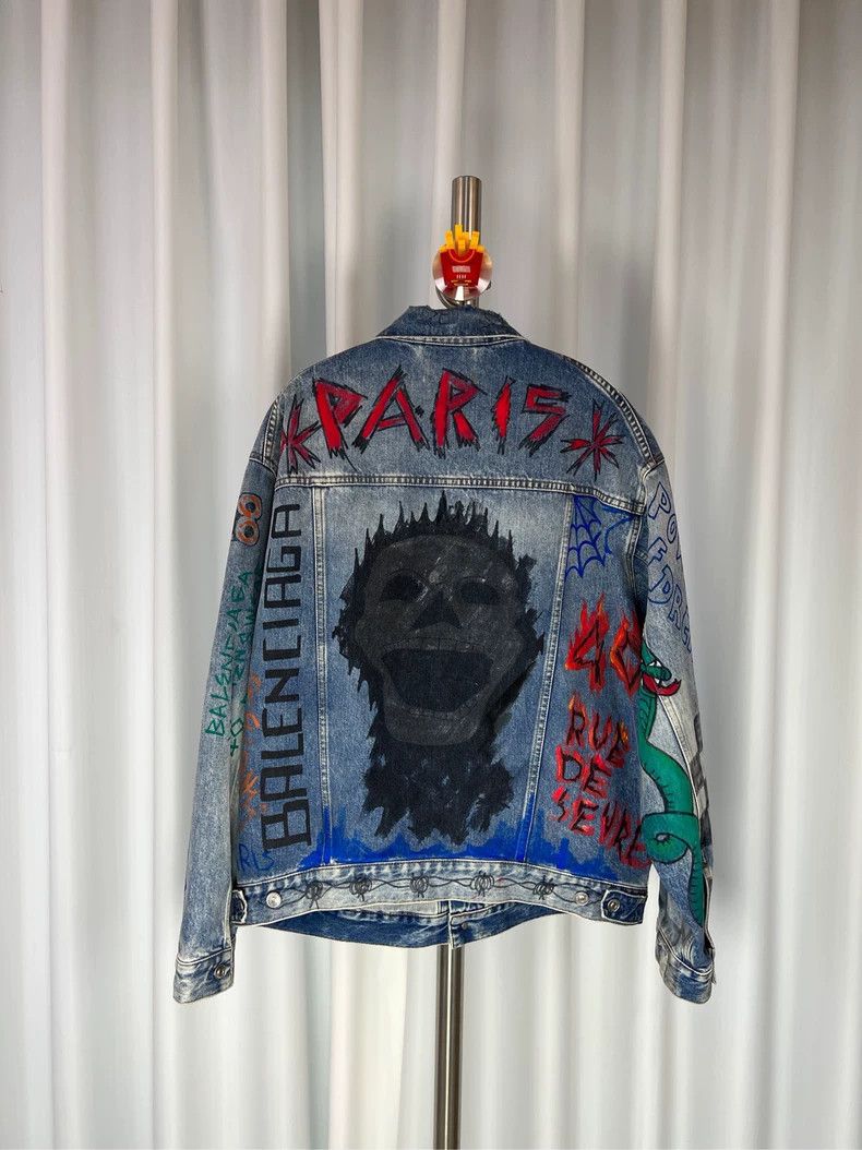 Balenciaga Balenciaga Graffiti Denim Jacket - dmc Size US M / EU 48-50 / 2 - 4 Thumbnail