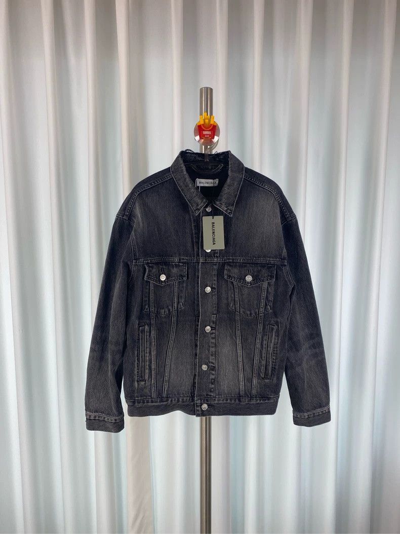 Balenciaga Balenciaga Black Denim Jacket with Big Logo - dmc Size US M / EU 48-50 / 2 - 3 Thumbnail