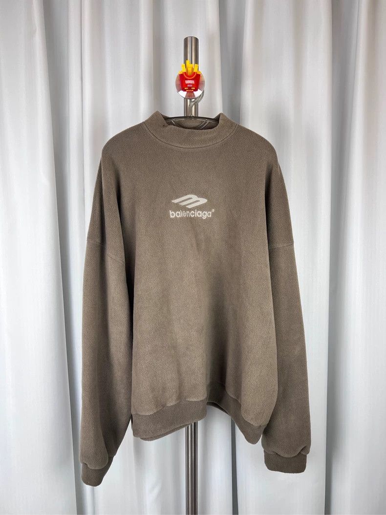 Balenciaga Balenciaga Embroidered Fleece Sweatshirt - dmc Size US S / EU 44-46 / 1 - 2 Thumbnail