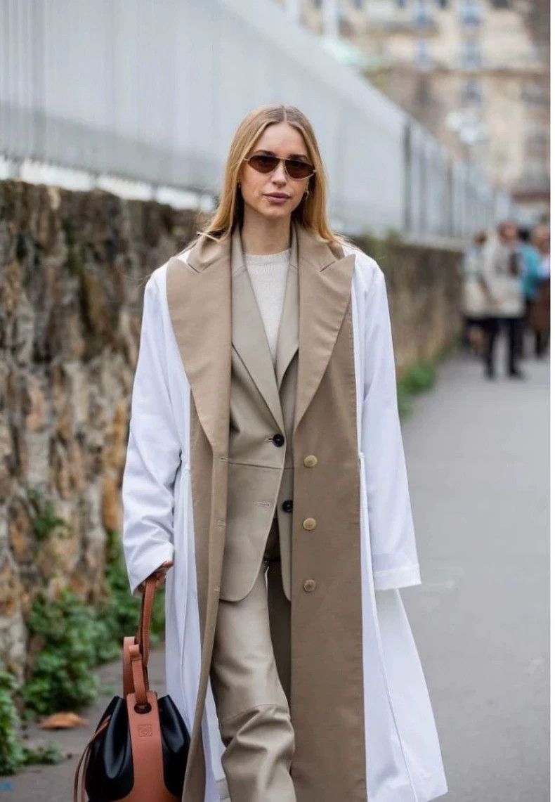 Loewe Loewe Trench Coat Paneled Dress - dmc Size US 38 / EU 54 - 2 Thumbnail