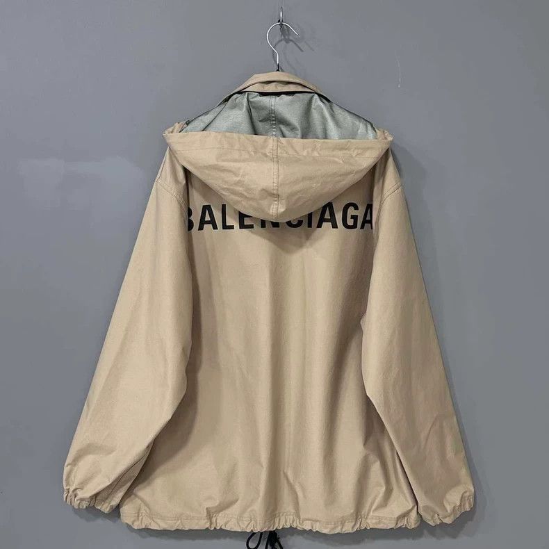 Balenciaga Balenciaga Logo Zip Beige Jacket - dmc Size US M / EU 48-50 / 2 - 3 Thumbnail