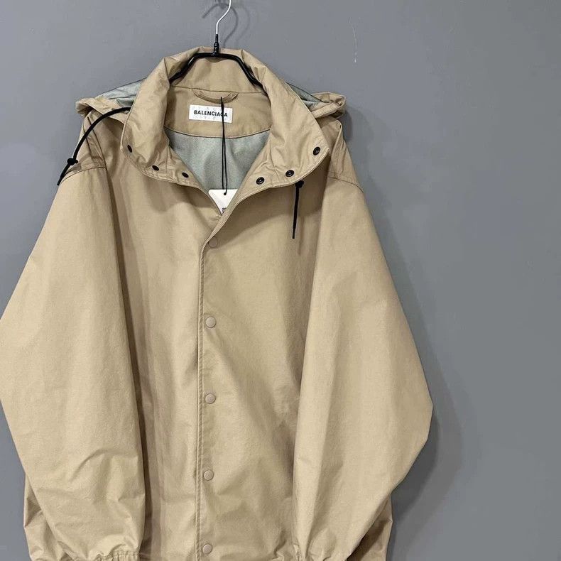 Balenciaga Balenciaga Logo Zip Beige Jacket - dmc Size US M / EU 48-50 / 2 - 2 Thumbnail