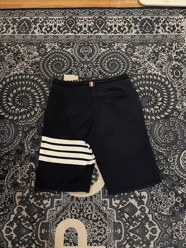 Thom Browne Thom Browne Classic Knit Stripe Shorts - dmc Size US 32 / EU 48 - 2 Thumbnail
