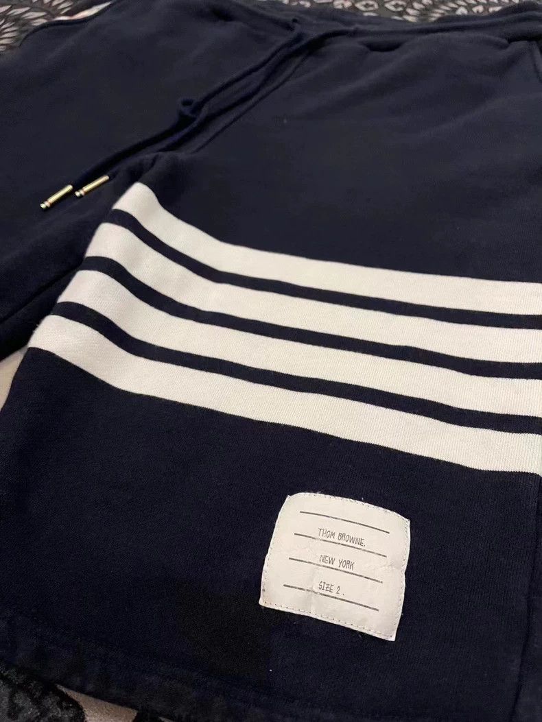 Thom Browne Thom Browne Classic Knit Stripe Shorts - dmc Size US 32 / EU 48 - 3 Thumbnail