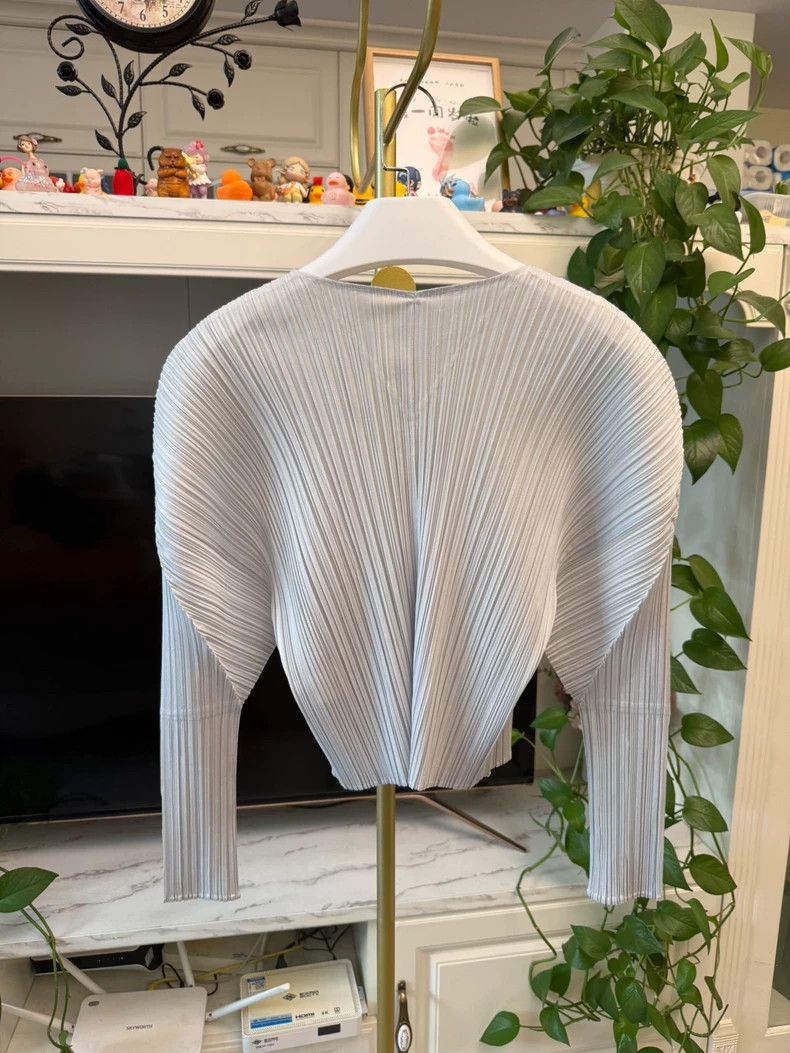Issey Miyake Issey Miyake PP Gray Pleated Cardigan - dmc Size US M / EU 48-50 / 2 - 7 Thumbnail