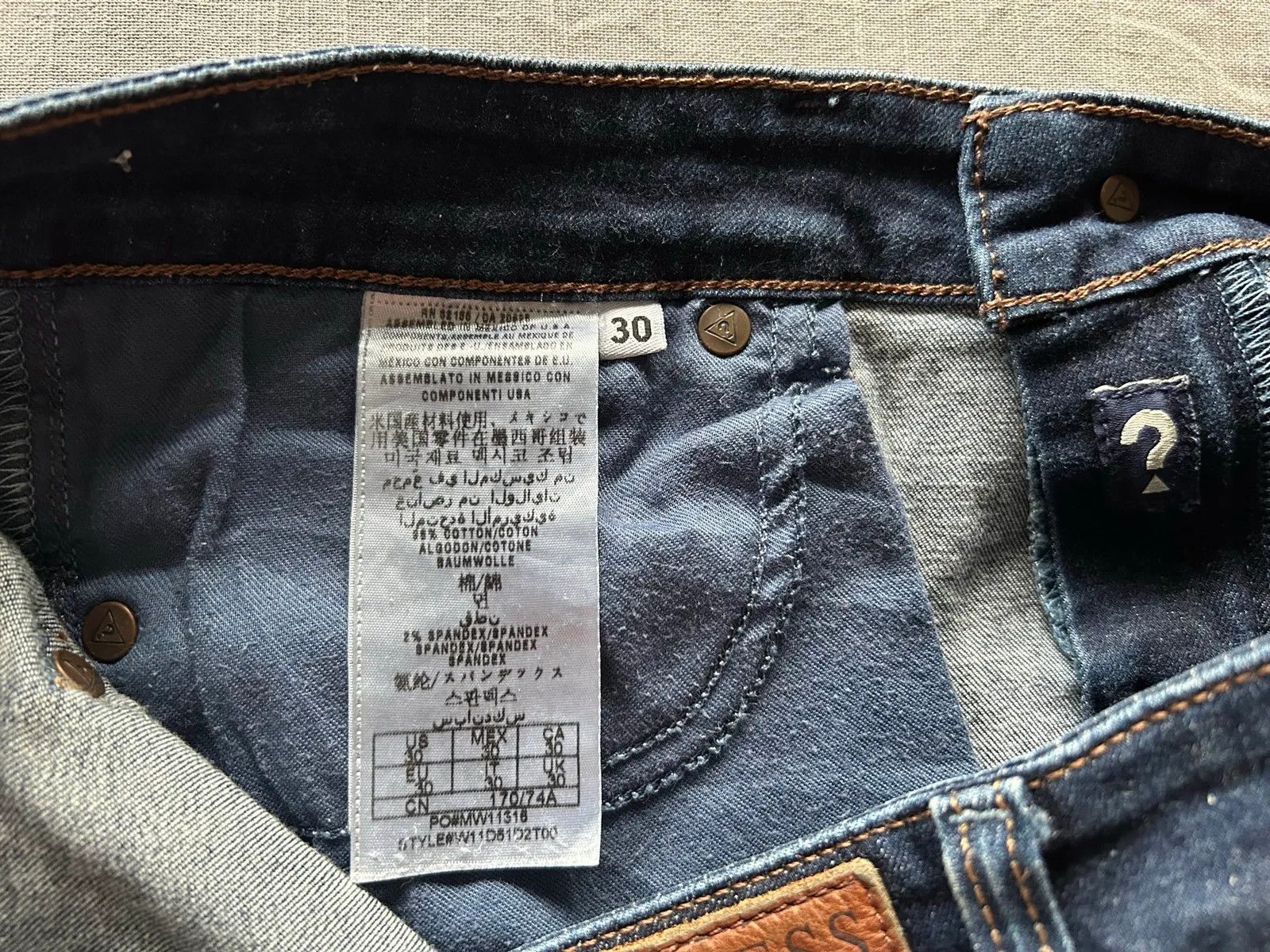 Guess Guess Shorts Size 30" / US 8 / IT 44 - 3 Thumbnail