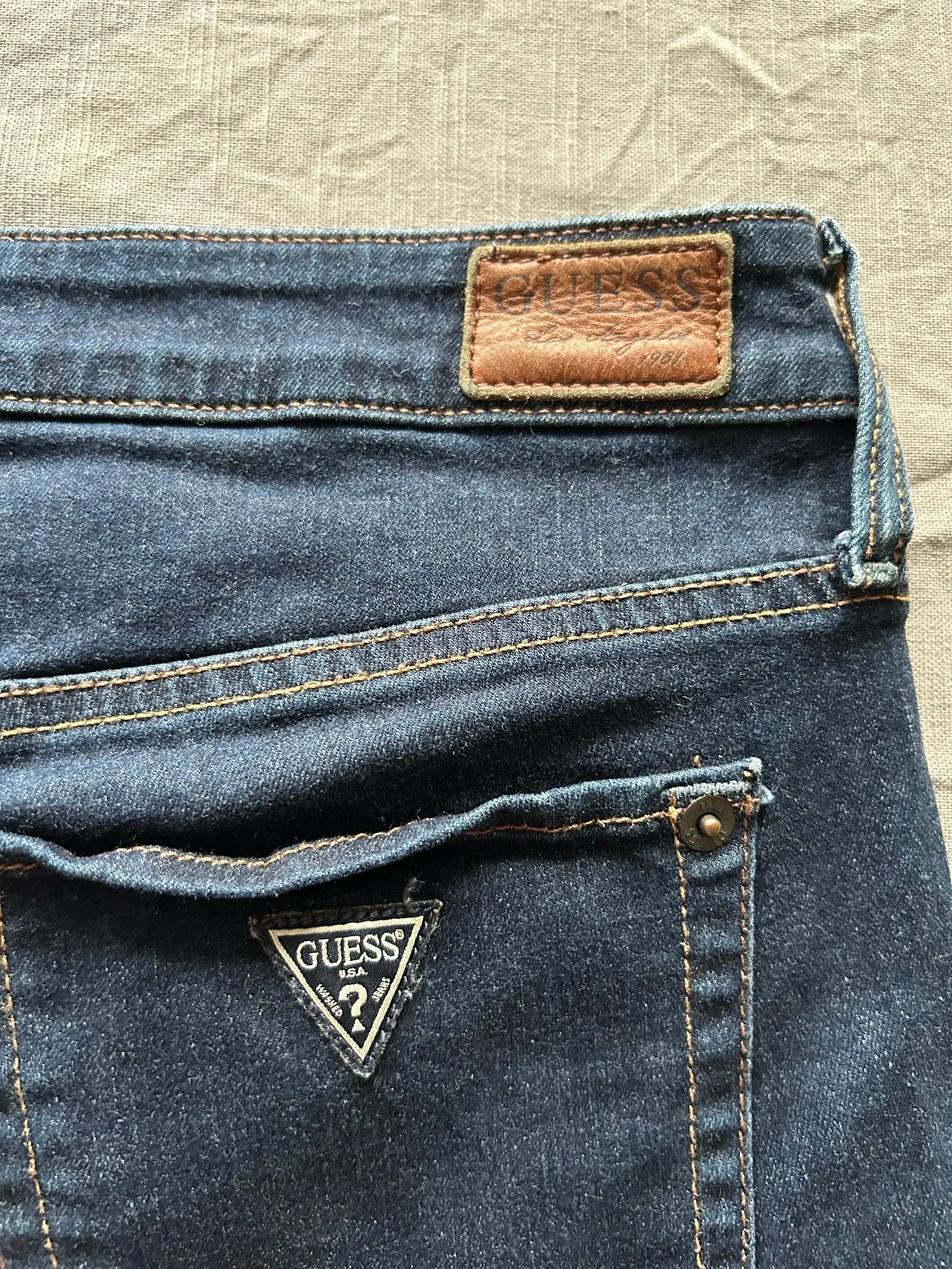 Guess Guess Shorts Size 30" / US 8 / IT 44 - 4 Thumbnail