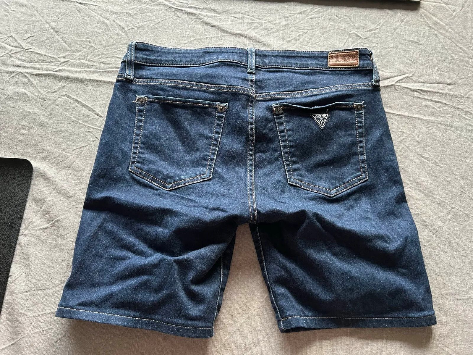 Guess Guess Shorts Size 30" / US 8 / IT 44 - 2 Thumbnail