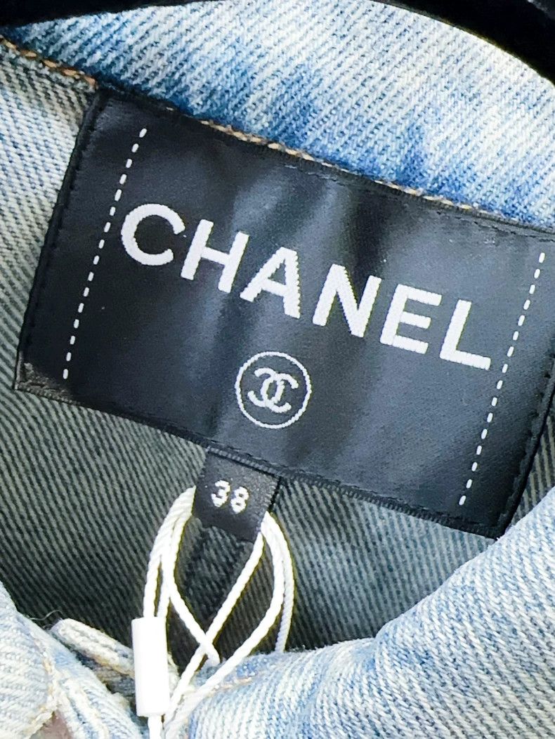 Chanel Chanel 24K Blue Denim Long Sleeve Jacket - dmc Size US M / EU 48-50 / 2 - 7 Thumbnail