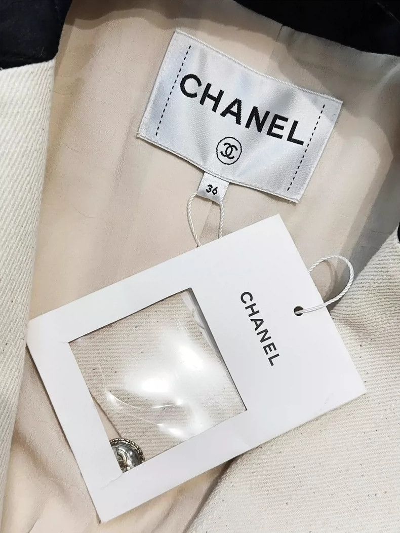 Chanel Chanel Beige Bow Accent Long Sleeve Jacket - dmc Size US S / EU 44-46 / 1 - 6 Thumbnail