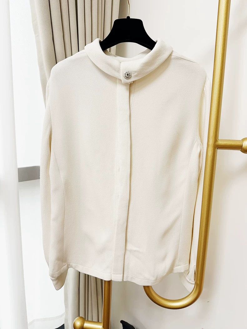 Chanel Chanel Beige Silk Long Sleeve Shirt - dmc Size US M / EU 48-50 / 2 - 2 Thumbnail