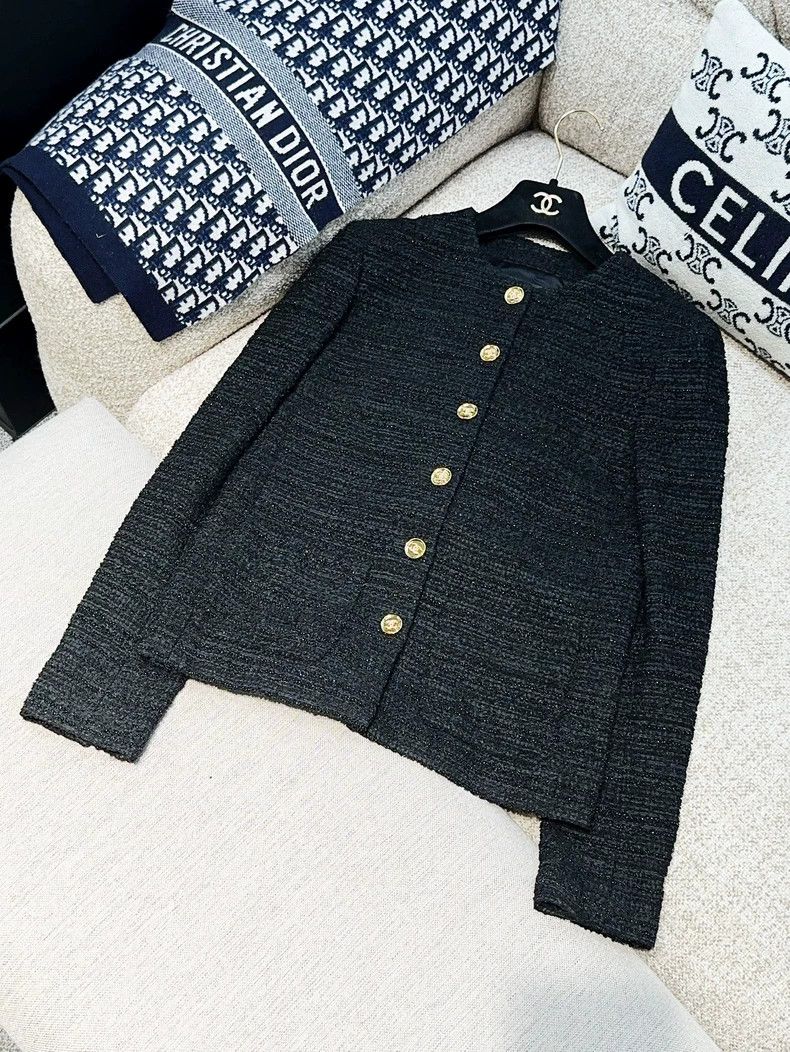 Chanel Chanel 23A Beaded Gold Button Jacket - dmc Size US XS / EU 42 / 0 - 2 Thumbnail