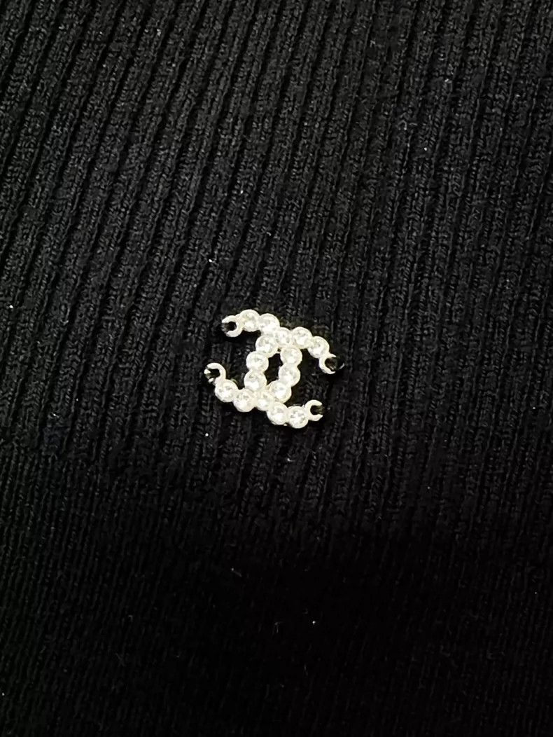 Chanel Chanel 23N Coco Neige Knit Top - dmc Size US XS / EU 42 / 0 - 4 Thumbnail