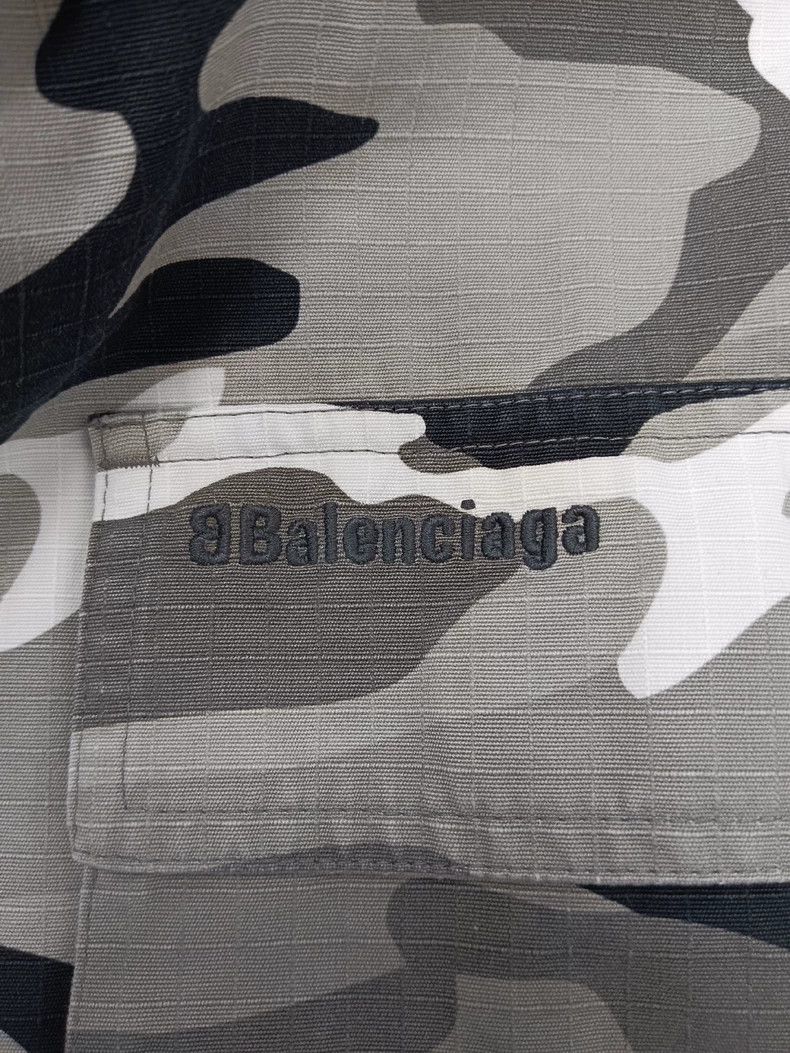 Balenciaga Balenciaga Camo Multi-Pocket Shirt - dmc Size US S / EU 44-46 / 1 - 5 Thumbnail