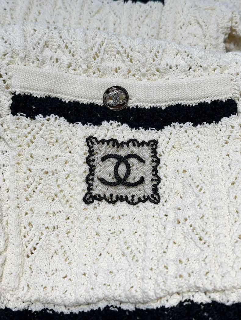 Chanel Chanel Beige Long Sleeve Knit Cardigan - dmc Size US S / EU 44-46 / 1 - 6 Thumbnail