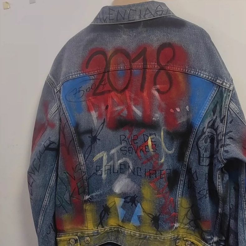 Balenciaga Balenciaga Graffiti Denim Jacket - dmc Size US M / EU 48-50 / 2 - 5 Thumbnail