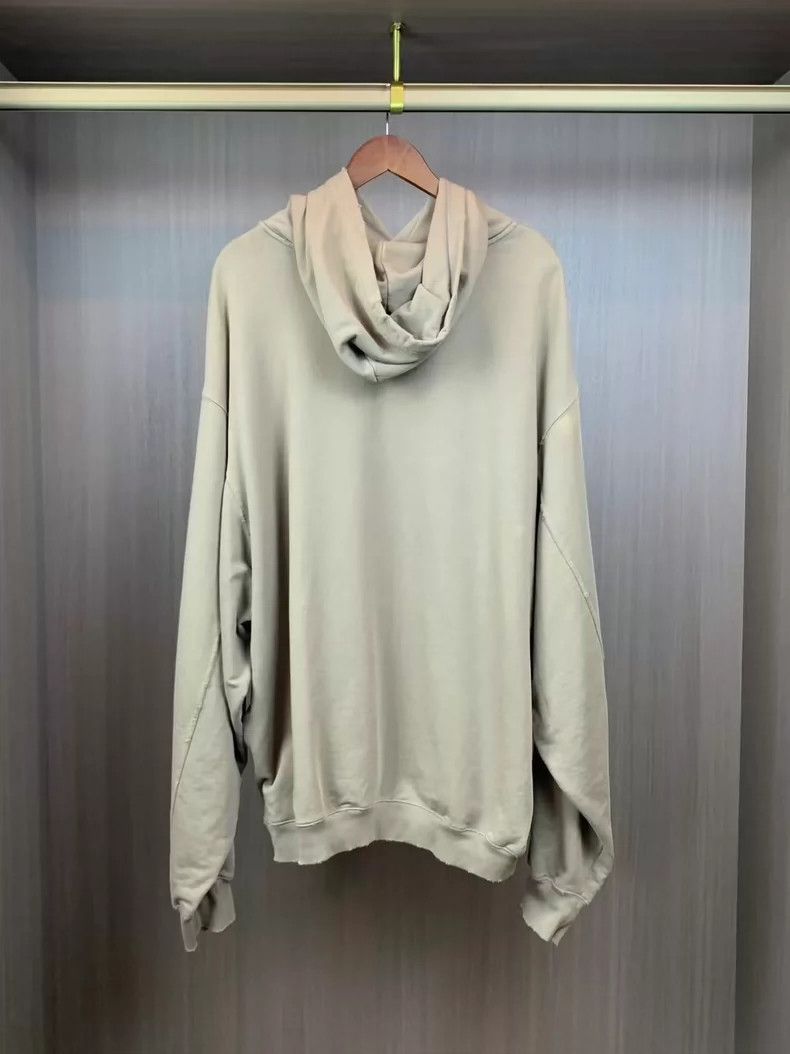 Balenciaga Balenciaga Distressed Oversized Hoodie - dmc Size US S / EU 44-46 / 1 - 2 Thumbnail