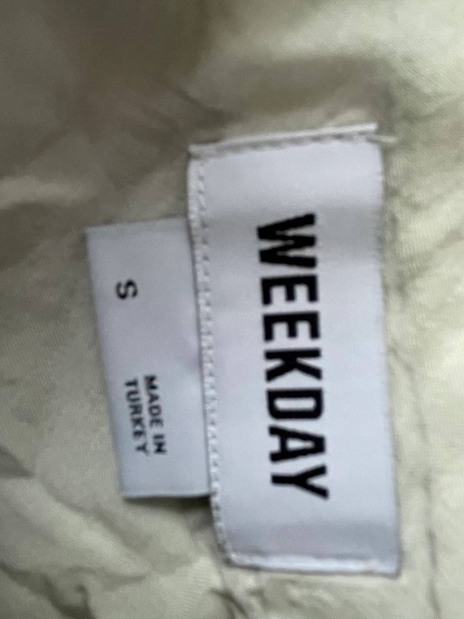 Weekday Weekday Skirt Size 27" / US 4 / IT 40 - 3 Thumbnail