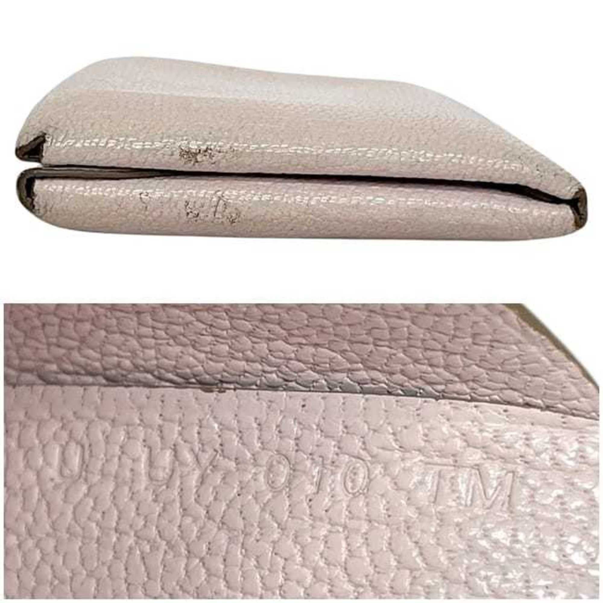 Hermes Hermes Hermès Calvi Duo bifold wallet f-23964 in pink mauve pale leather with a coin purse and Chevre Mysore U stamp. 2022. This compact, is perfect for carrying your belongings. Size ONE SIZE - 3 Thumbnail