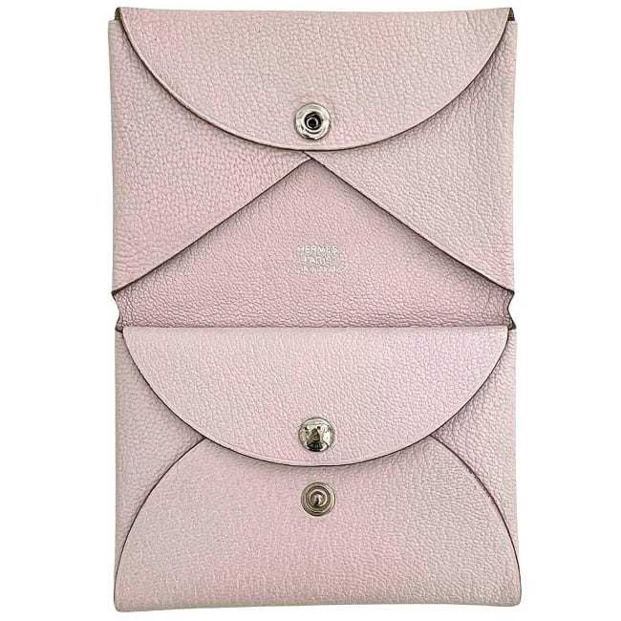 Hermes Hermes Hermès Calvi Duo bifold wallet f-23964 in pink mauve pale leather with a coin purse and Chevre Mysore U stamp. 2022. This compact, is perfect for carrying your belongings. Size ONE SIZE - 6 Thumbnail