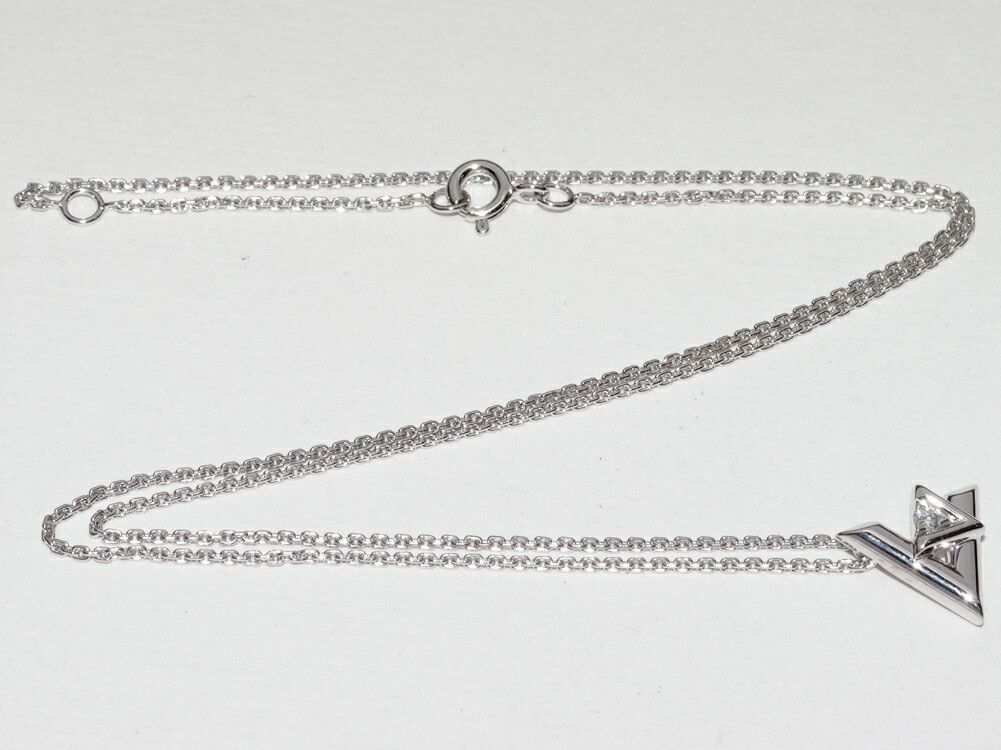 Louis Vuitton Louis Vuitton Louis Vuitton K18WG Volt One PM Pendant Necklace Q93806 Metal Necklace Q93806 Size ONE SIZE - 4 Thumbnail