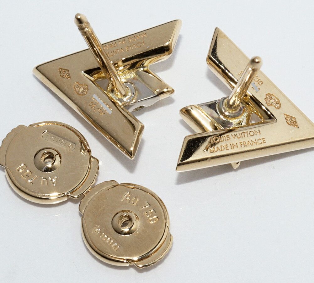 Louis Vuitton Louis Vuitton Louis Vuitton LV Volt One Au750 Diamond Earrings Crocodile skin Earrings Q96969 Size ONE SIZE - 5 Thumbnail