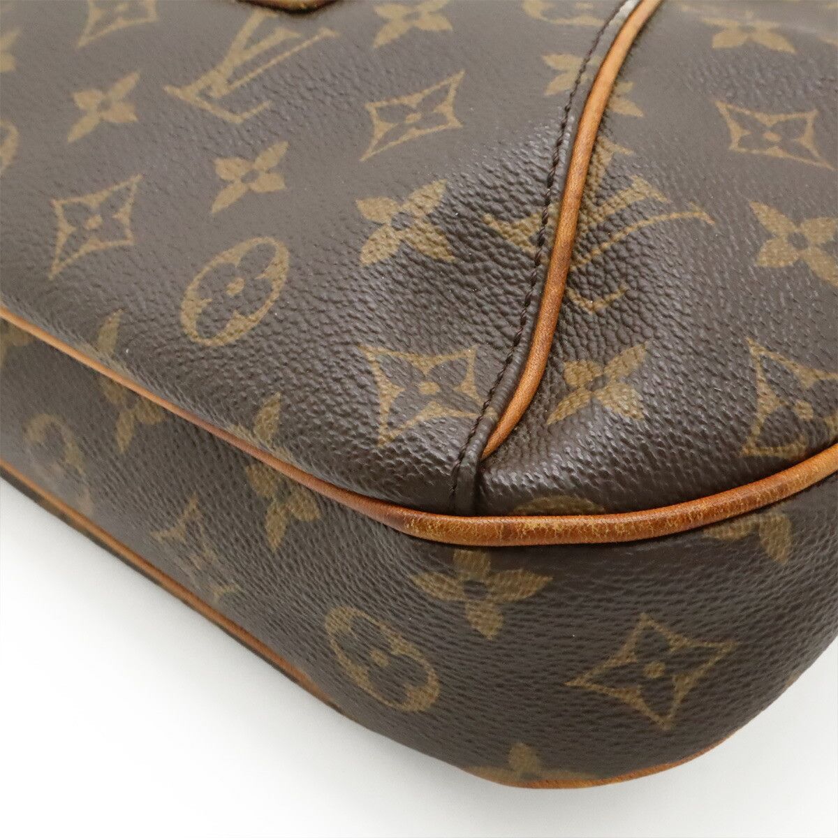 Louis Vuitton Louis Vuitton Louis Vuitton Thames PM Monogram Shoulder Bag Canvas Shoulder Bag M56384 DUTY FREE for USA Size ONE SIZE - 3 Thumbnail