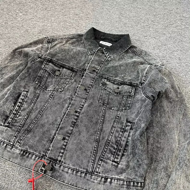 Balenciaga Balenciaga Embroidered Logo Denim Jacket - dmc Size US M / EU 48-50 / 2 - 4 Thumbnail