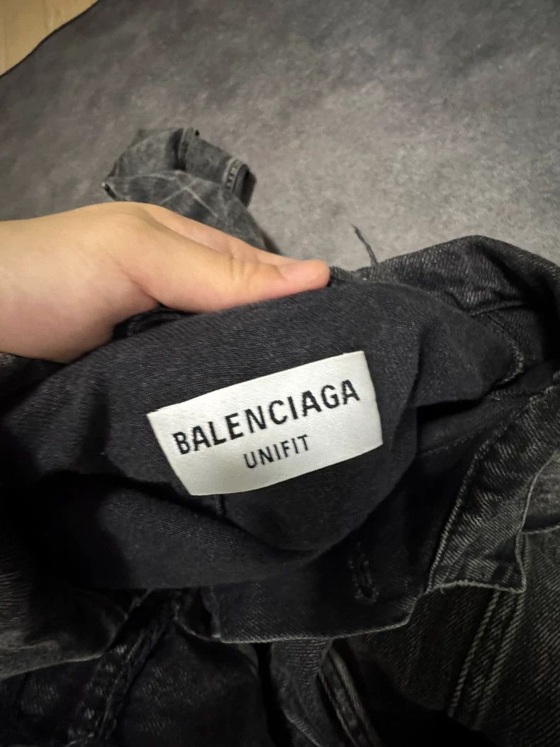 Balenciaga Balenciaga Washed Distressed Denim Jacket - dmc Size US M / EU 48-50 / 2 - 3 Thumbnail