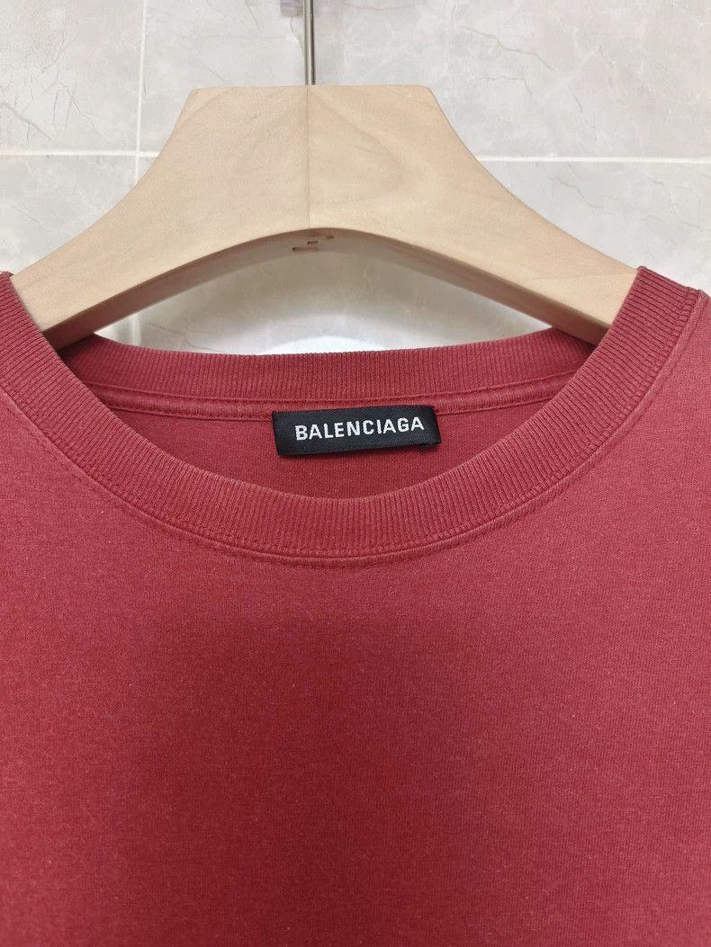 Balenciaga Balenciaga Small Logo Burgundy T-Shirt - dmc Size US XS / EU 42 / 0 - 3 Thumbnail