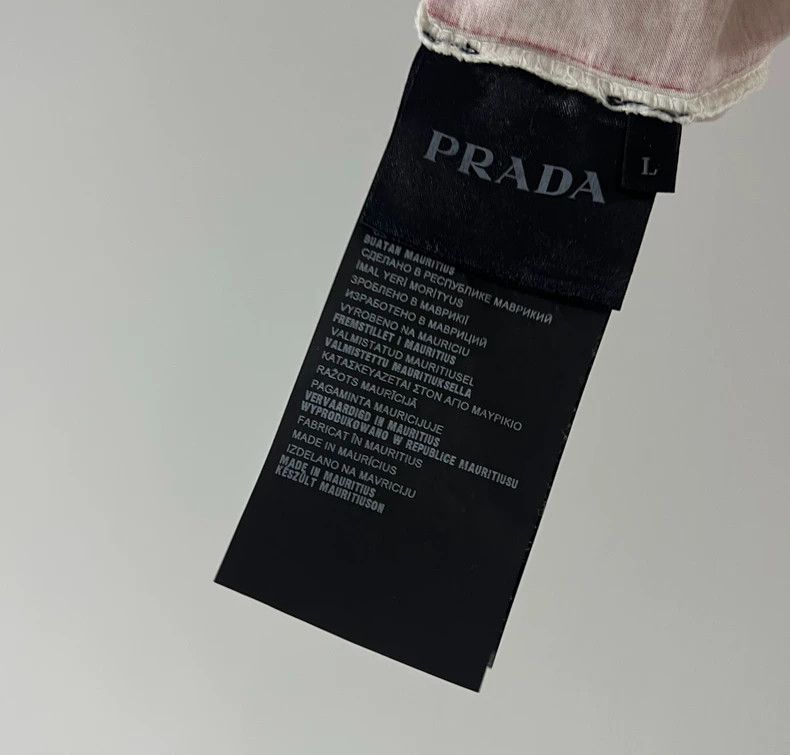 Prada Prada Men's Short Sleeve Graphic T-Shirt - dmc Size US L / EU 52-54 / 3 - 6 Thumbnail