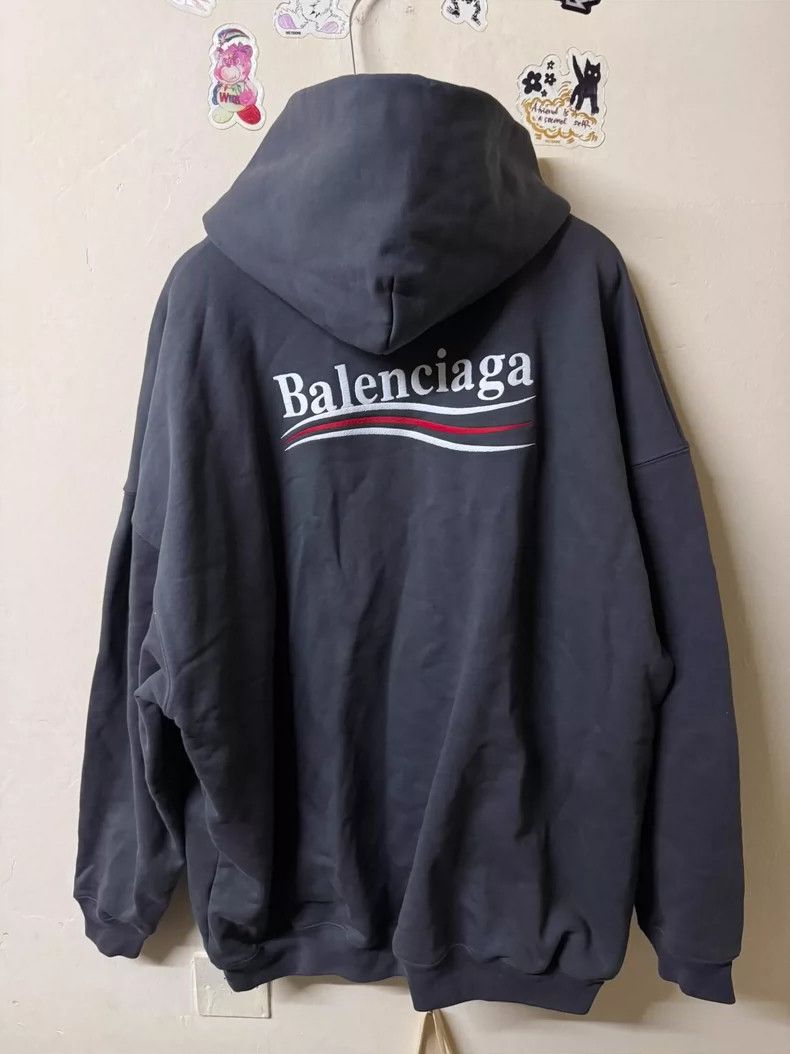 Balenciaga Balenciaga Gray Logo Embroidered Hoodie - dmc Size US S / EU 44-46 / 1 - 2 Thumbnail