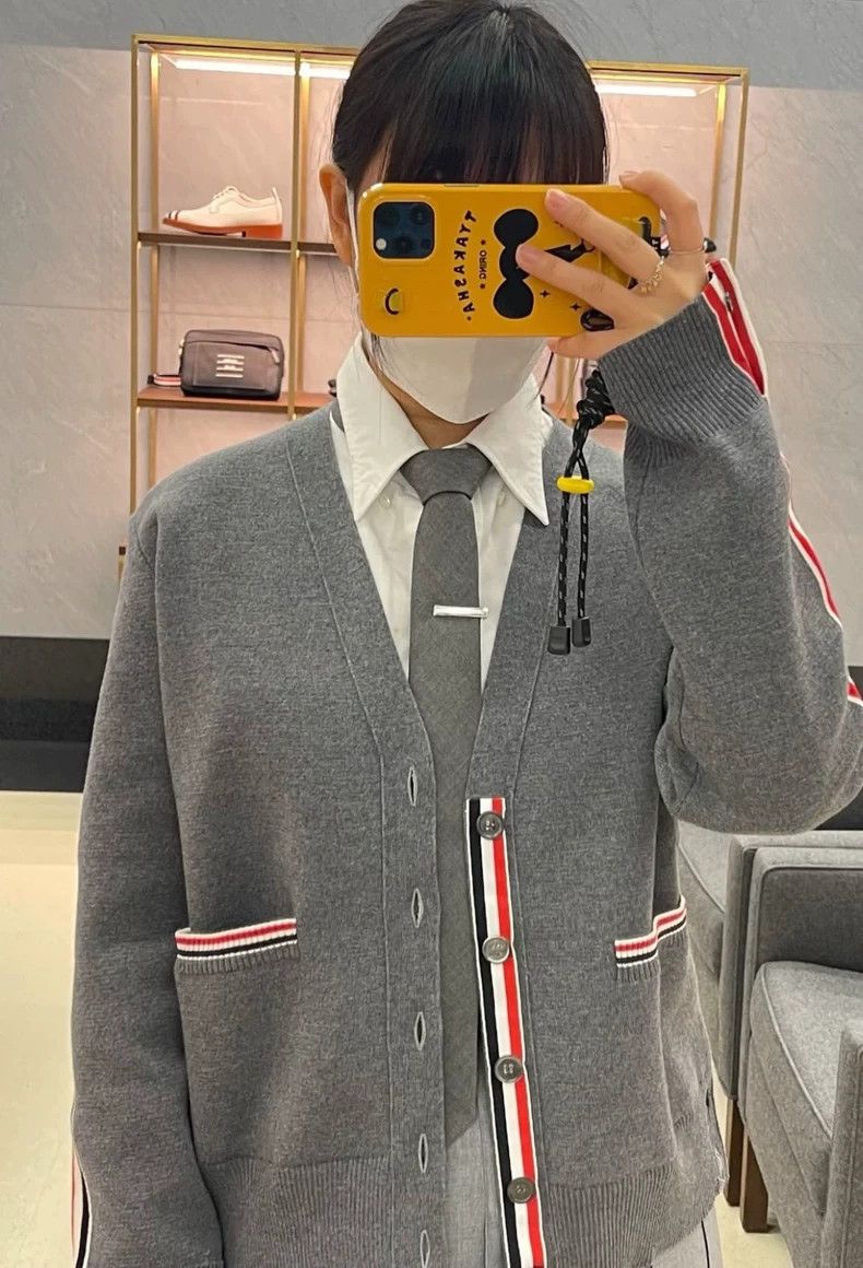 Thom Browne THOM BROWNE Unisex Gray Cardigan - dmc Size US M / EU 48-50 / 2 - 9 Thumbnail